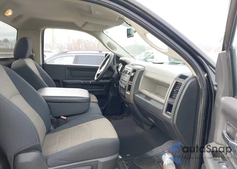 2012 Ram 1500 St z USA, uszkodzony, nr VIN 3C6JD7AT0CG159182